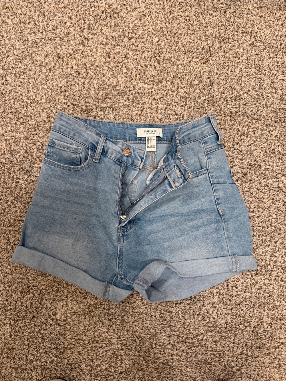 Forever 21 Women's Light Blue Rolled-Hem Denim Shorts